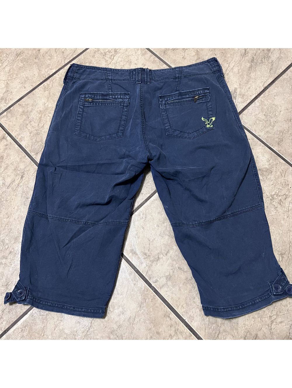 American Eagle Outfitters Womens Cargo Style Zipper Pockets Capri Pants Size 8